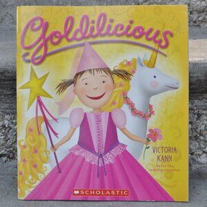 Goldilicious Victoria Kann paperback book 2009 (39)